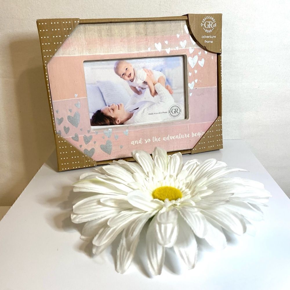 NIB Grasslands Road Baby Photo Picture Frame